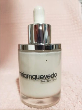 Драгоценный эликсир Miriam Quevedo Glacial White Caviar HydraPure