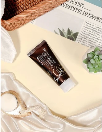 Очищающая пенка Mizon Snail Repairing Foam Cleanser