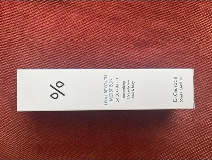 Солнцезащитный крем Dr Ceuracle Hyaluronic Re-Youth Moist Sun