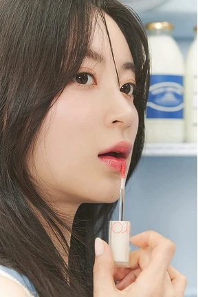 Блеск для губ Rom&Nd Dewyful Water Tint