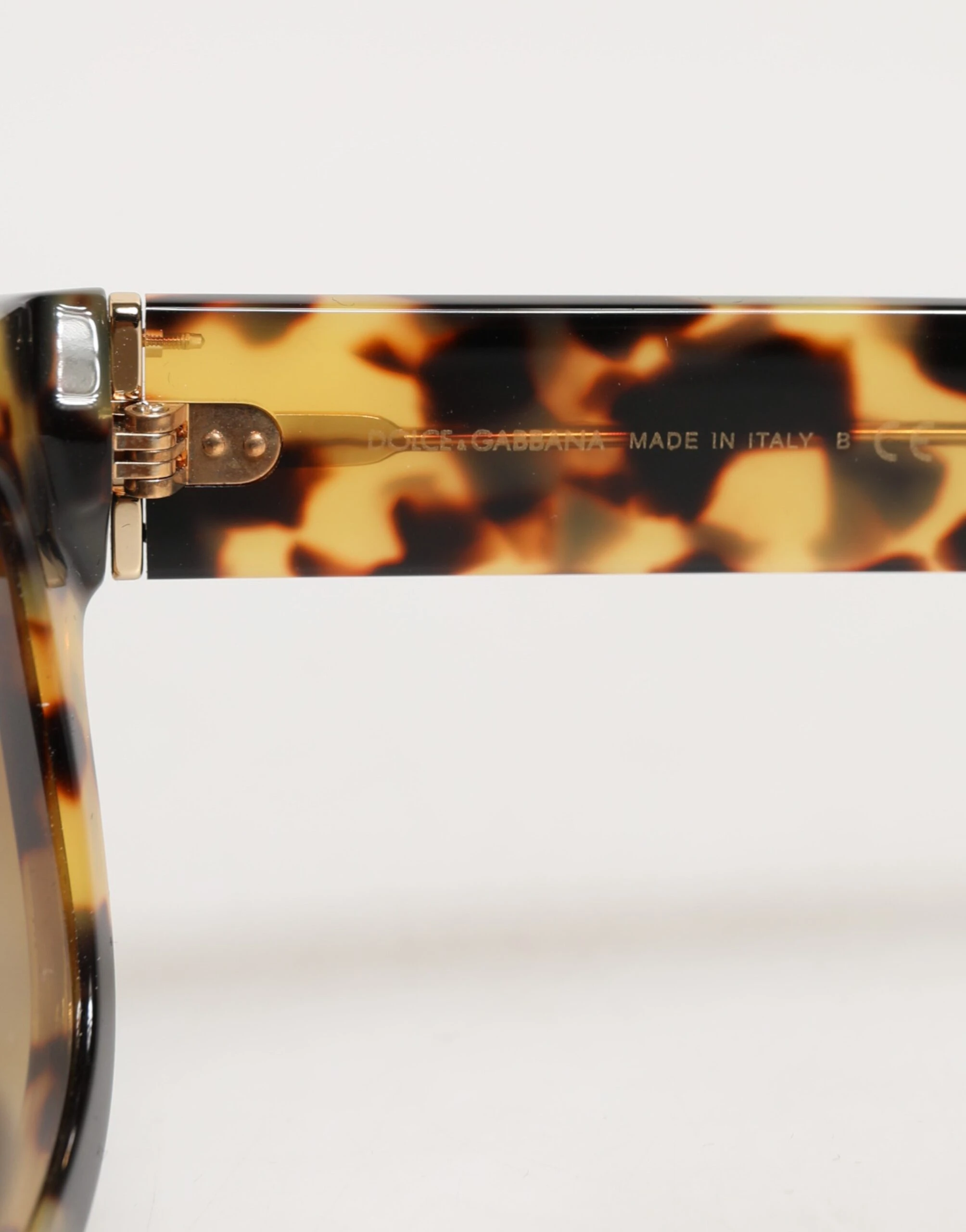 Солнцезащитные очки Dolce & Gabbana DG4379F