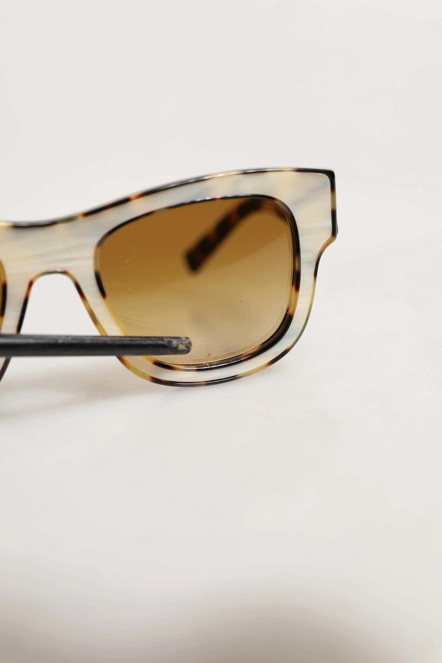 Солнцезащитные очки Dolce & Gabbana DG4379F