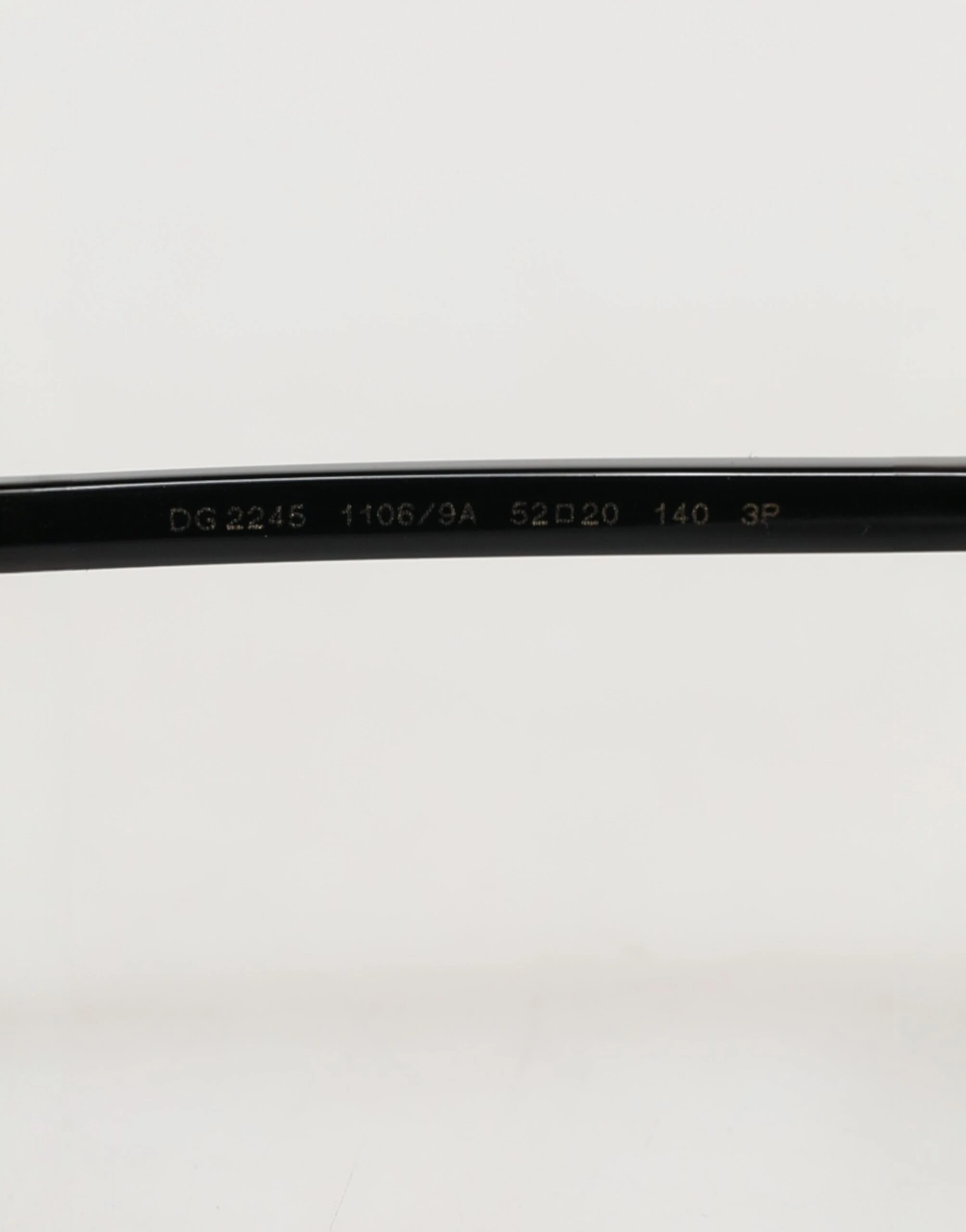 Солнечные очки Dolce & Gabbana DG2245