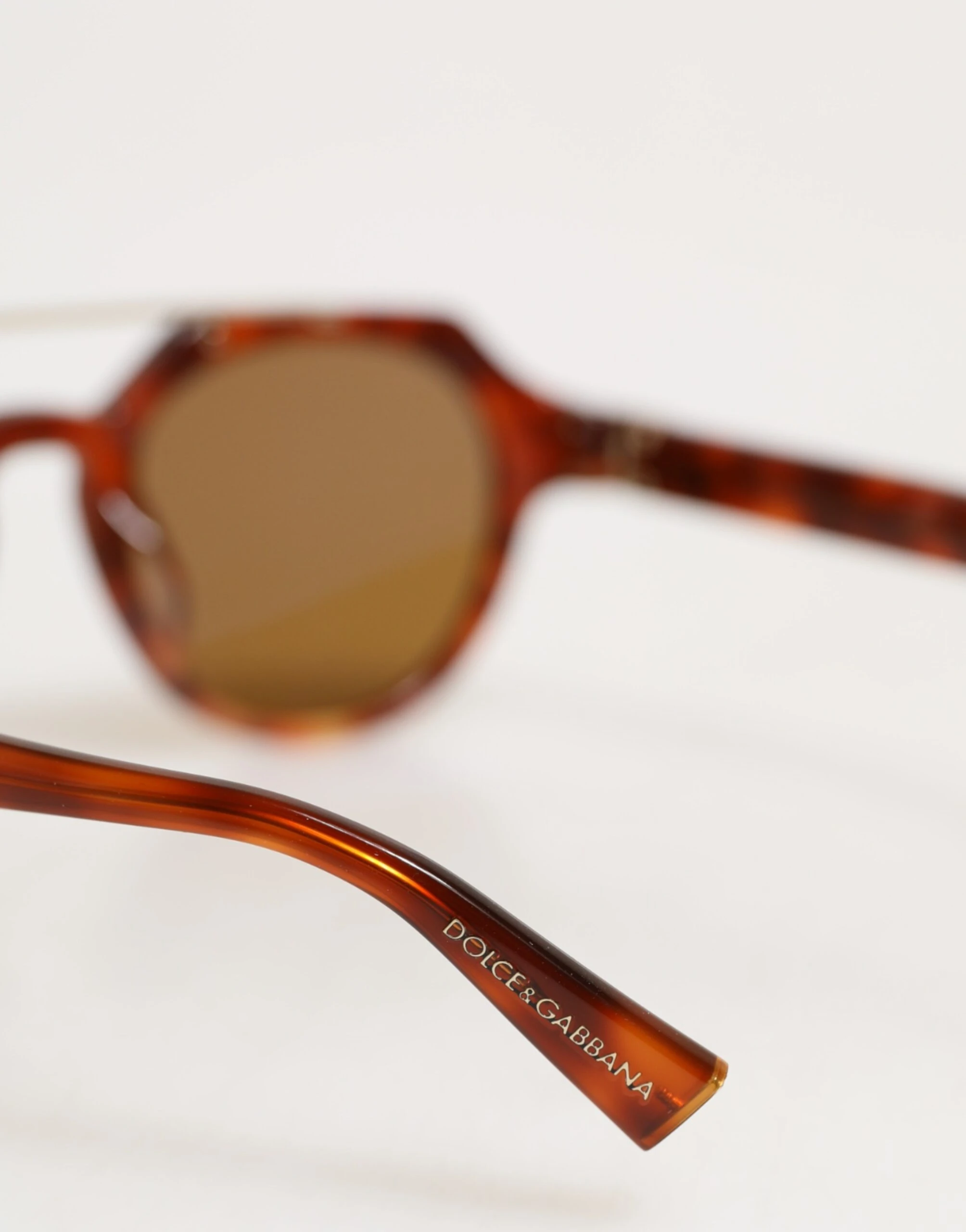 Солнечные очки Dolce & Gabbana DG4313F