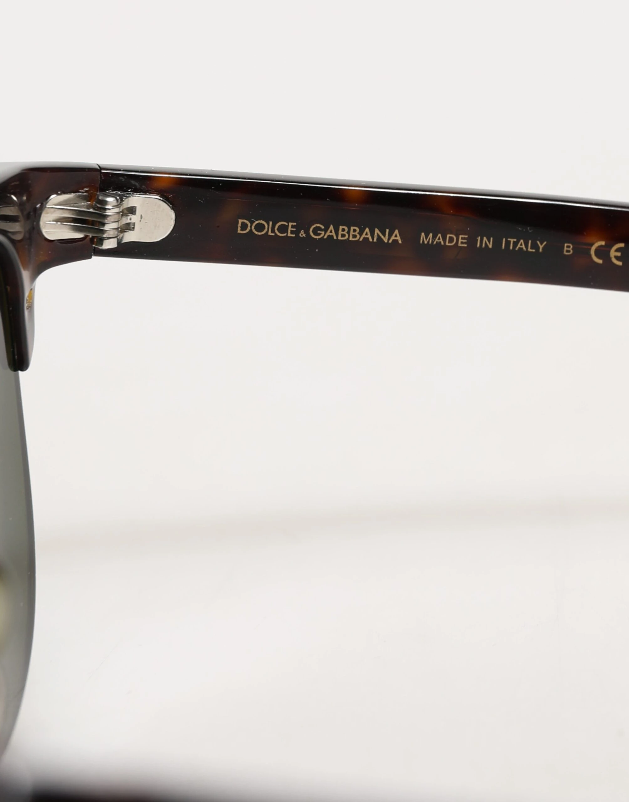 Солнцезащитные очки Dolce & Gabbana DG4317F