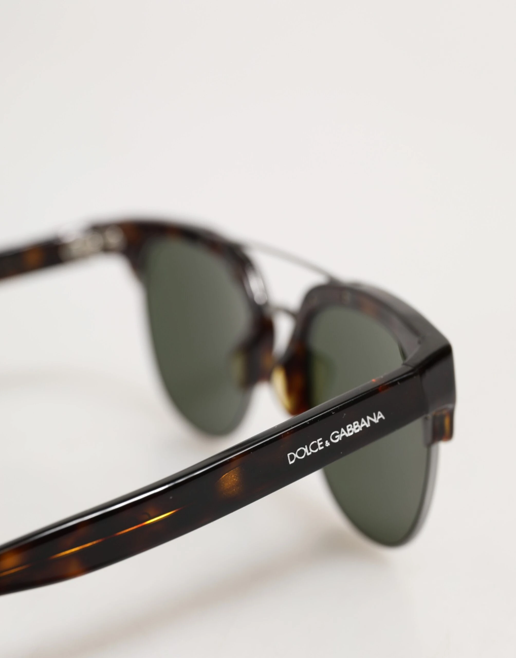 Солнцезащитные очки Dolce & Gabbana DG4317F