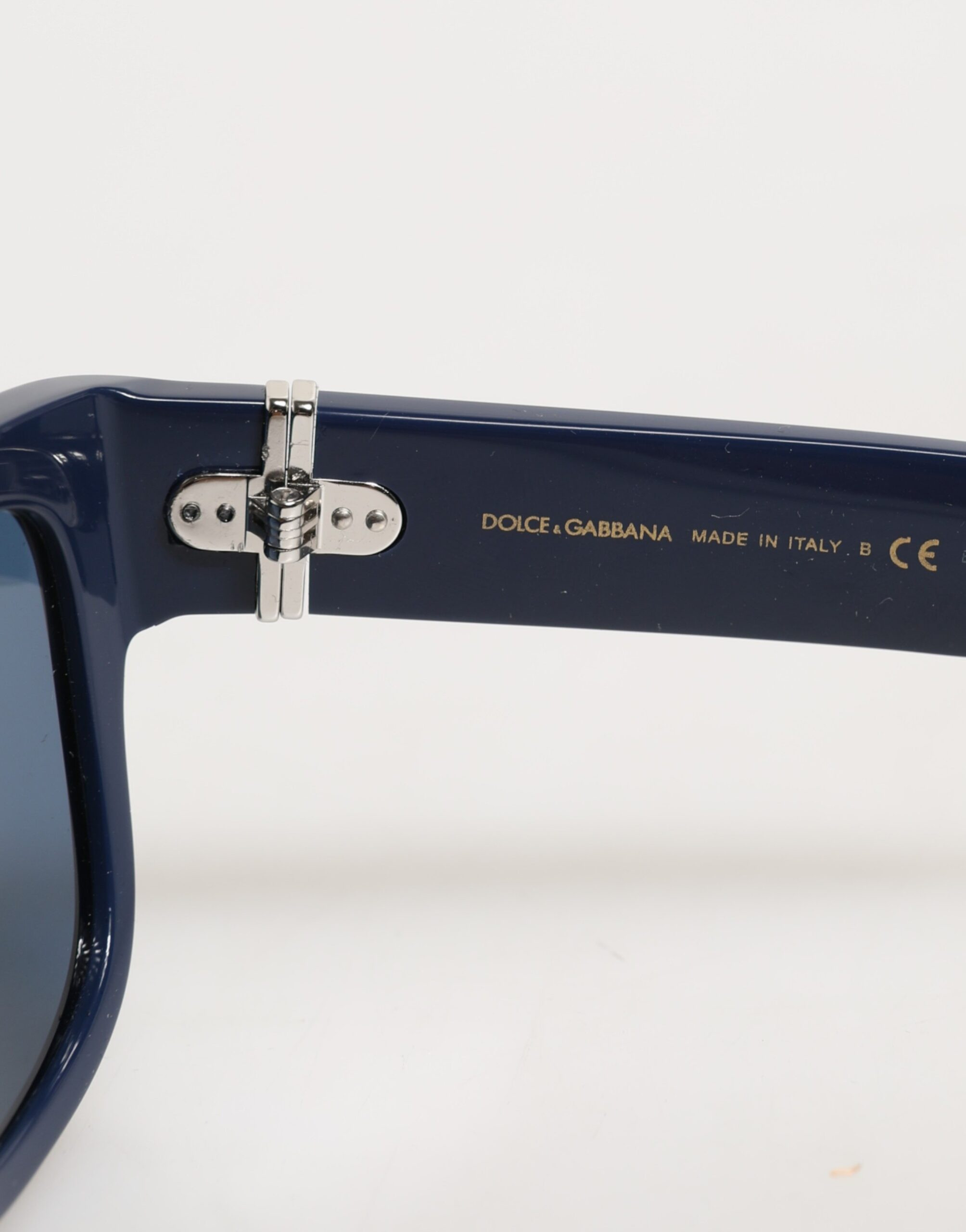 Солнцезащитные очки Dolce & Gabbana