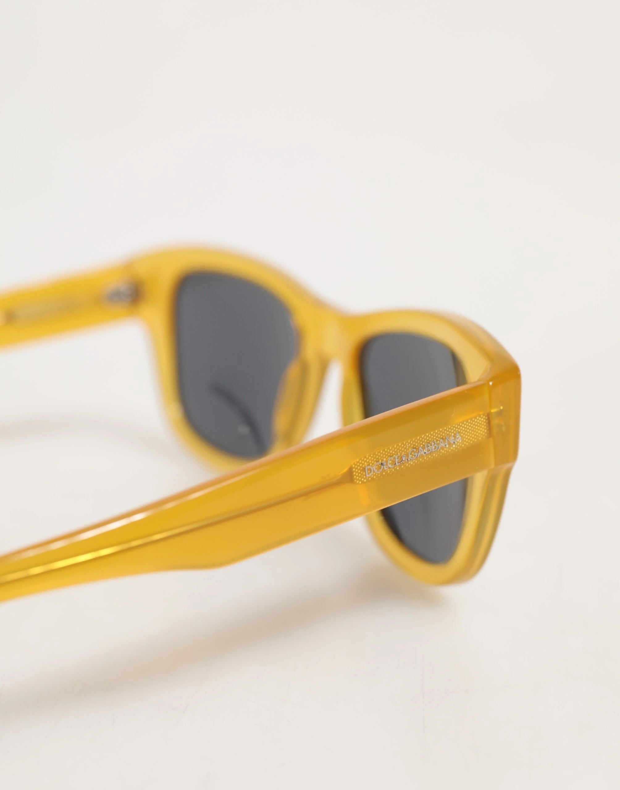 Солнцезащитные очки Dolce & Gabbana DG4177