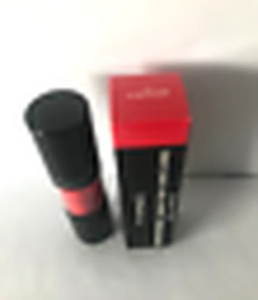 Кремовая стойкая помада MAC Cosmetics Versicolor