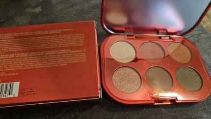 Наборы теней для век и палетки MAC Cosmetics Lovestruck Luck Palette