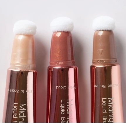 Жидкие румяна Farmasi Blush Flushed Cheeks