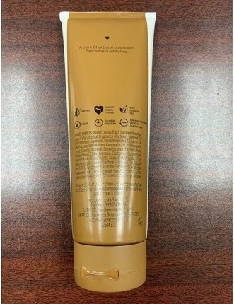 Лосьон для тела Victoria's Secret Pink Chai Latte