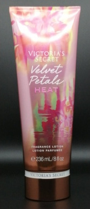 Парфюмированный лосьон для тела Victoria's Secret Velvet Petals