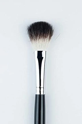 Кисть Ibra Highlight & Contour Brush