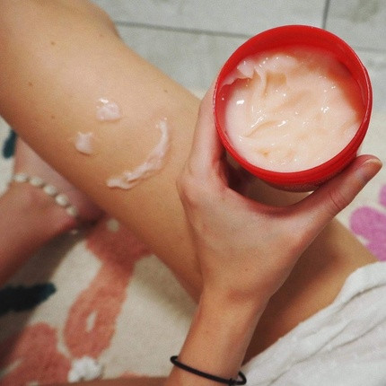 Крем-йогурт для тела The Body Shop Strawberry Body Yogurt Cream