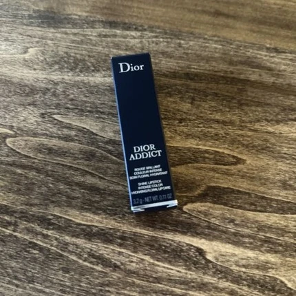 Губная помада Christian Dior Addict Shine Intense Color Hydrating Lipstick
