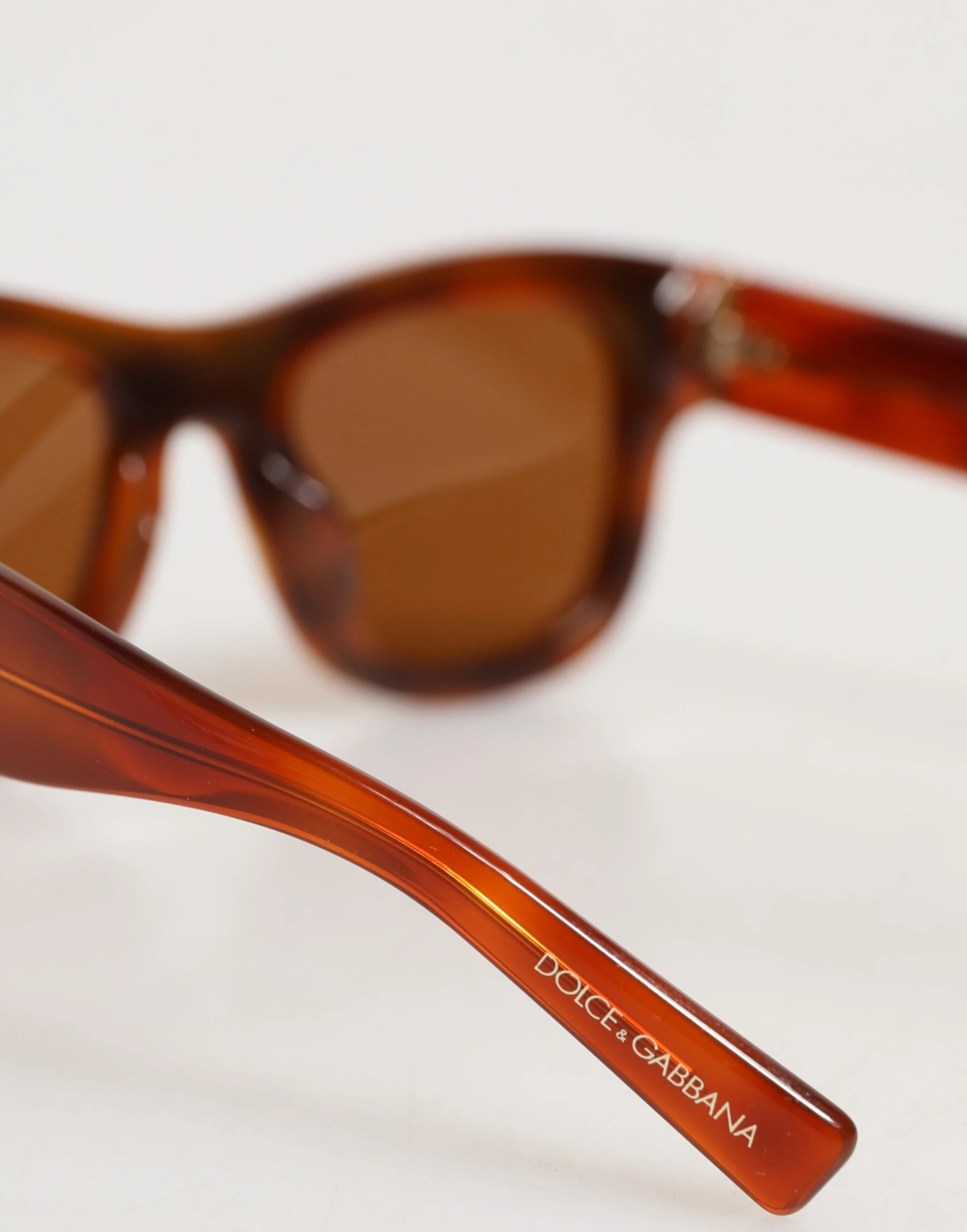 Солнцезащитные очки Dolce & Gabbana DG4391