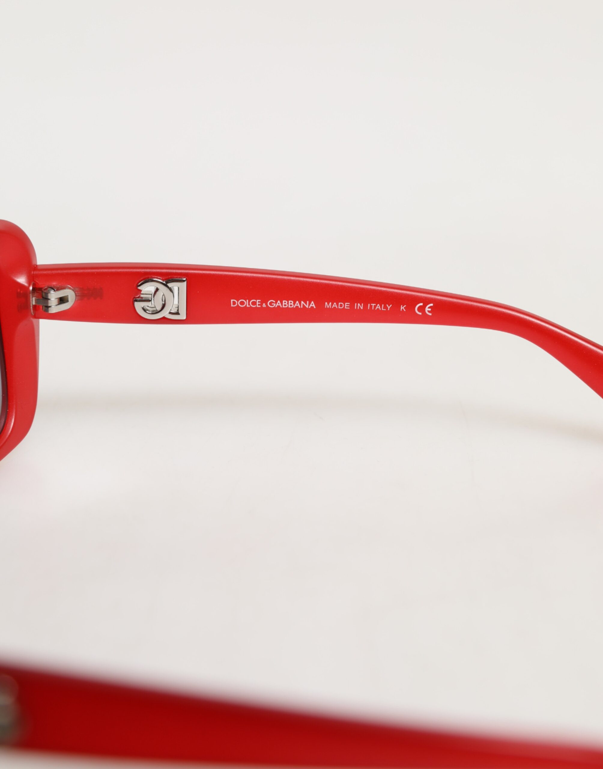 Солнцезащитные очки Dolce & Gabbana DG6093