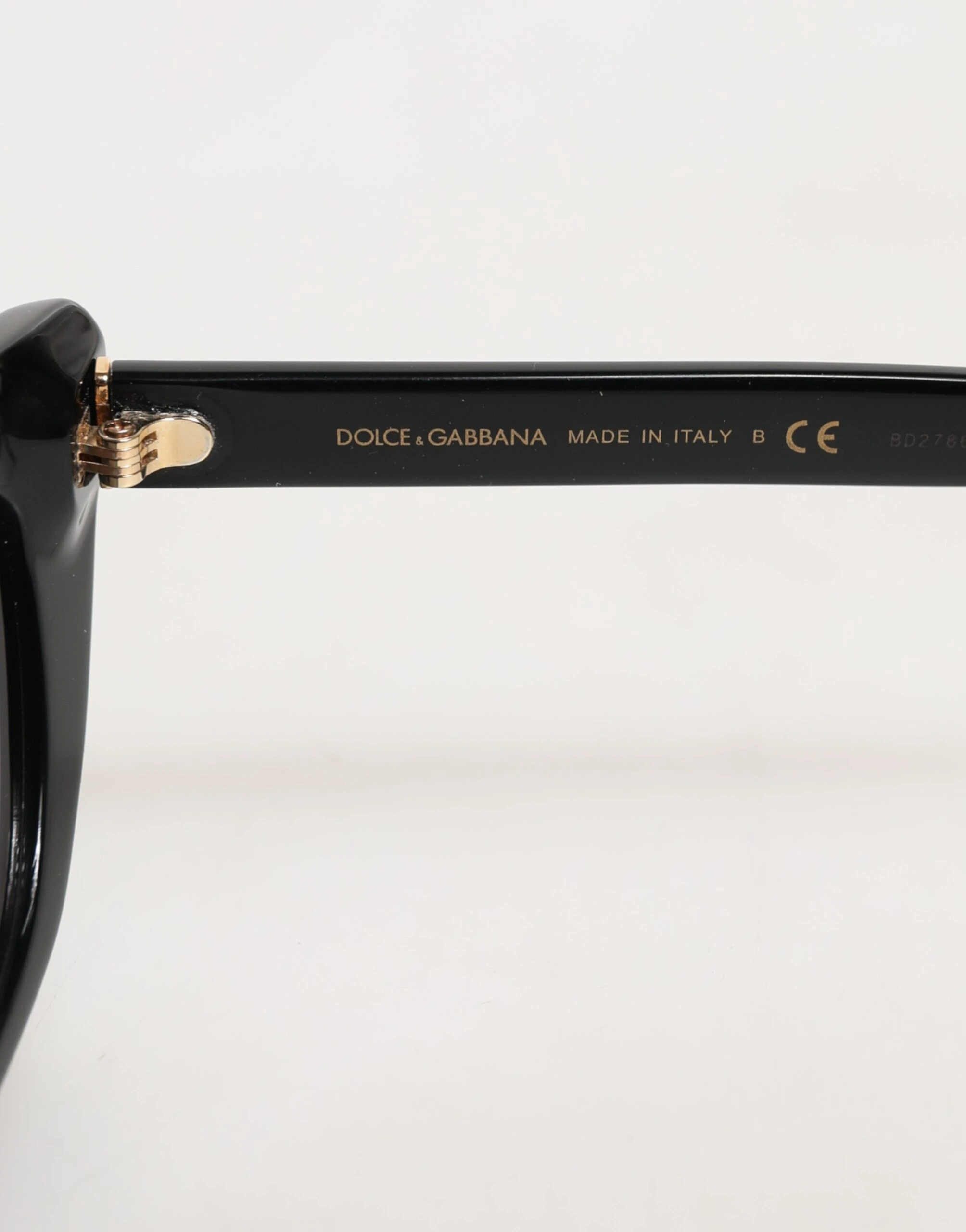Солнцезащитные очки Dolce & Gabbana Black Re-Edition