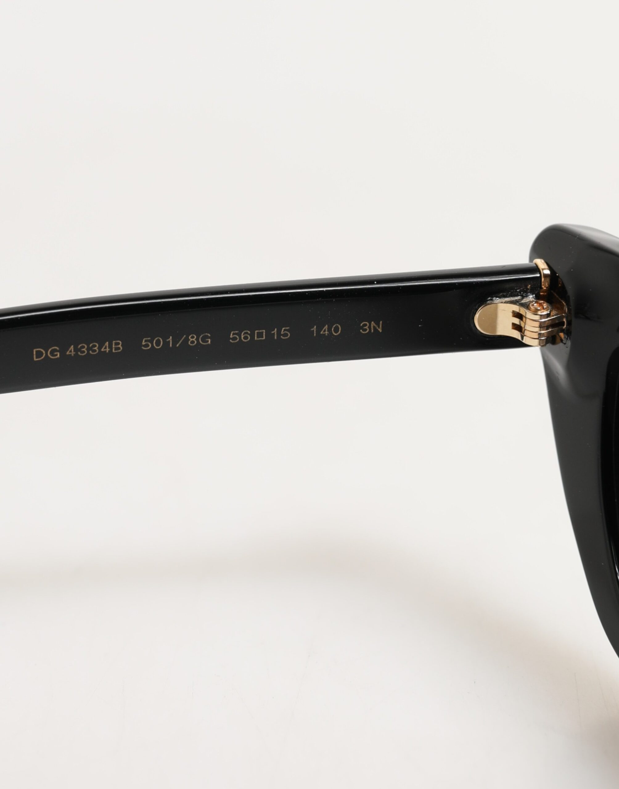 Солнцезащитные очки Dolce & Gabbana Black Re-Edition