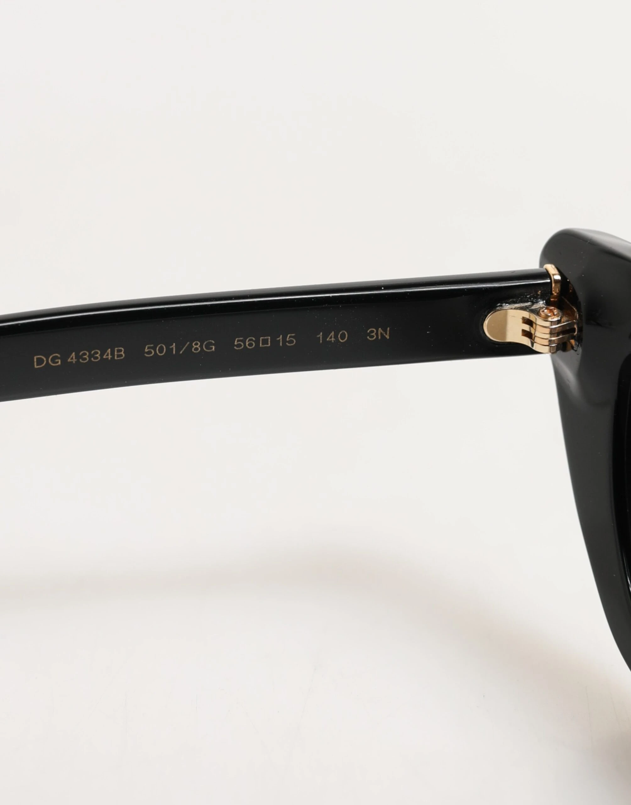 Солнцезащитные очки Dolce & Gabbana Black Re-Edition