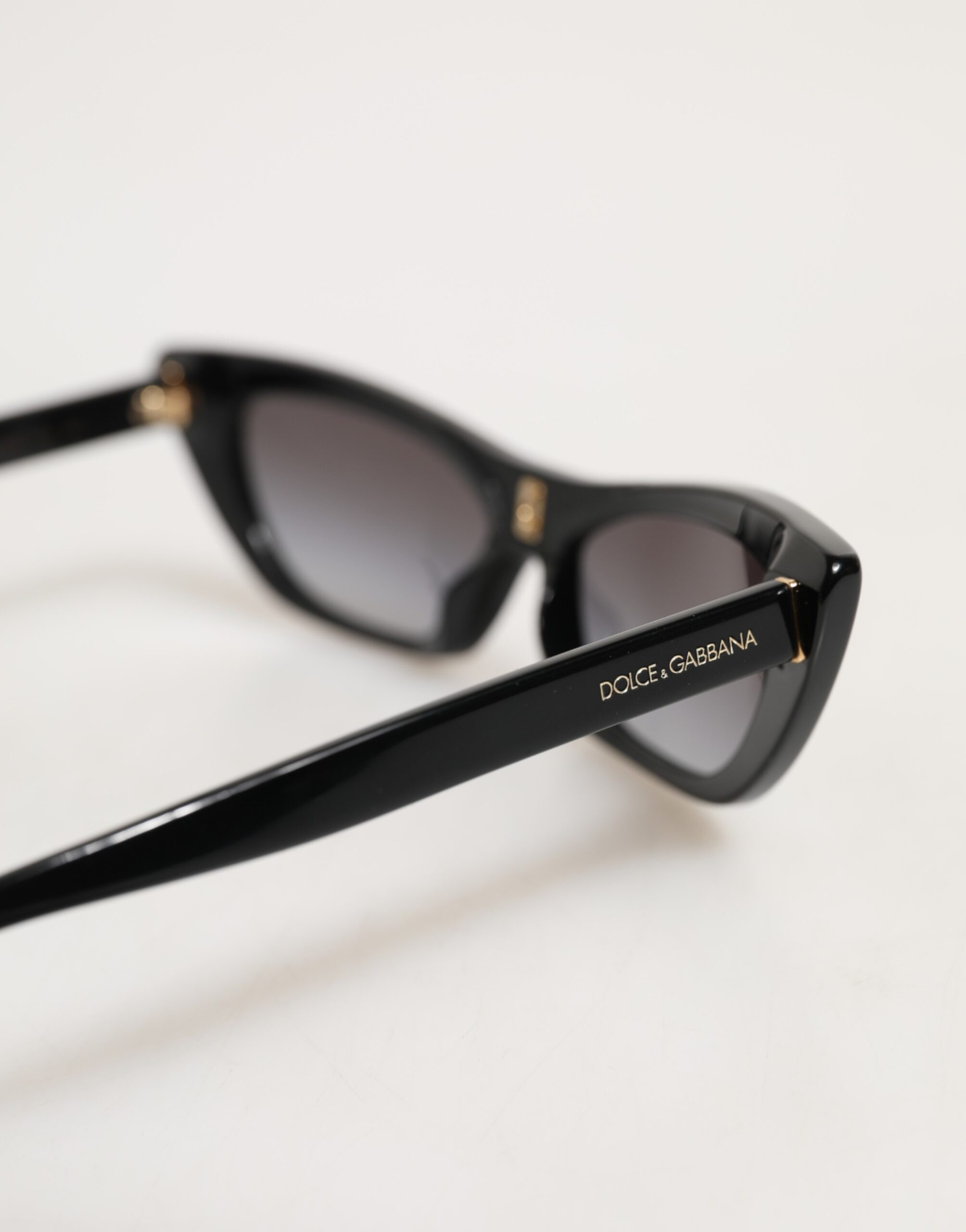 Солнцезащитные очки Dolce & Gabbana Black Re-Edition