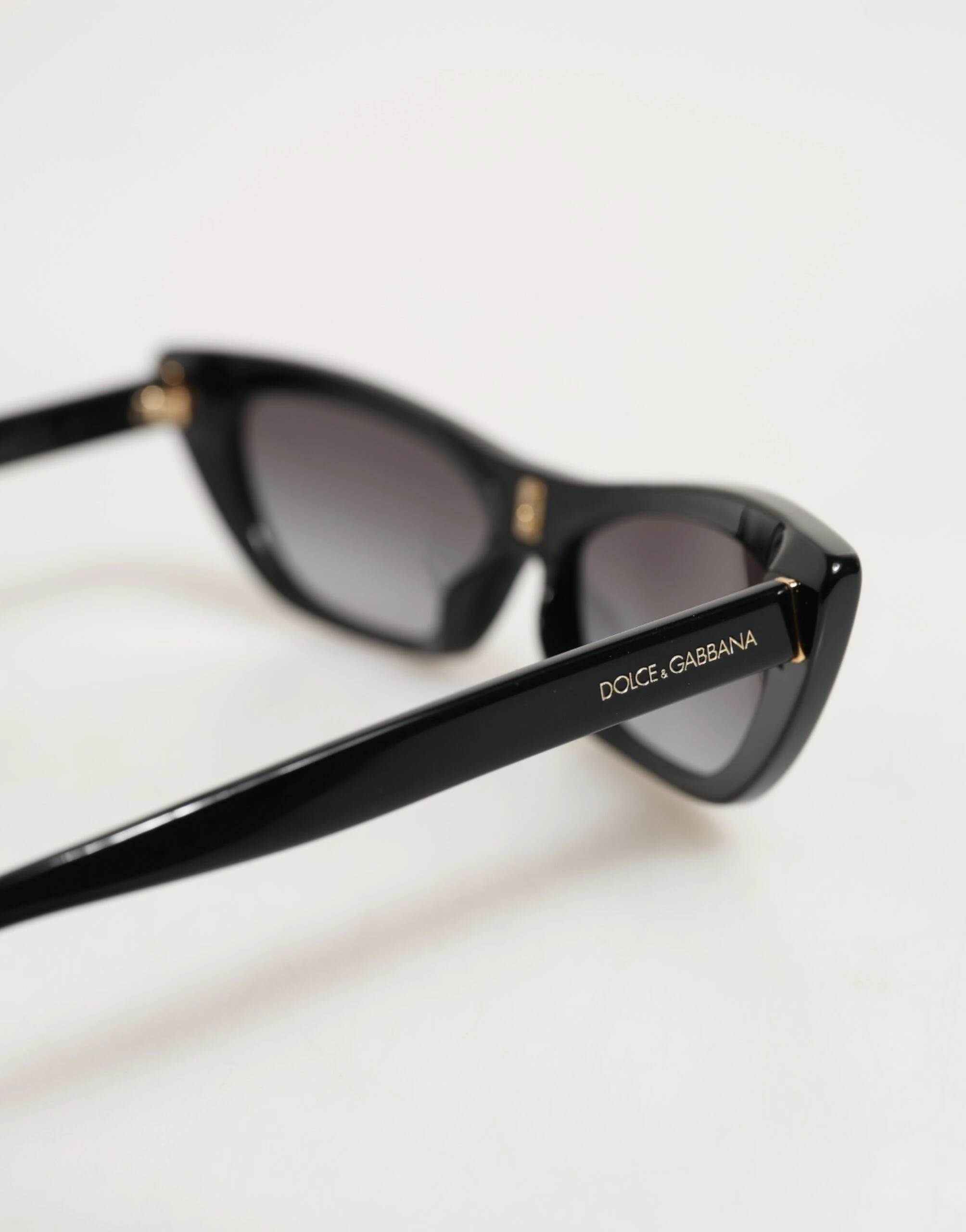 Солнцезащитные очки Dolce & Gabbana Black Re-Edition