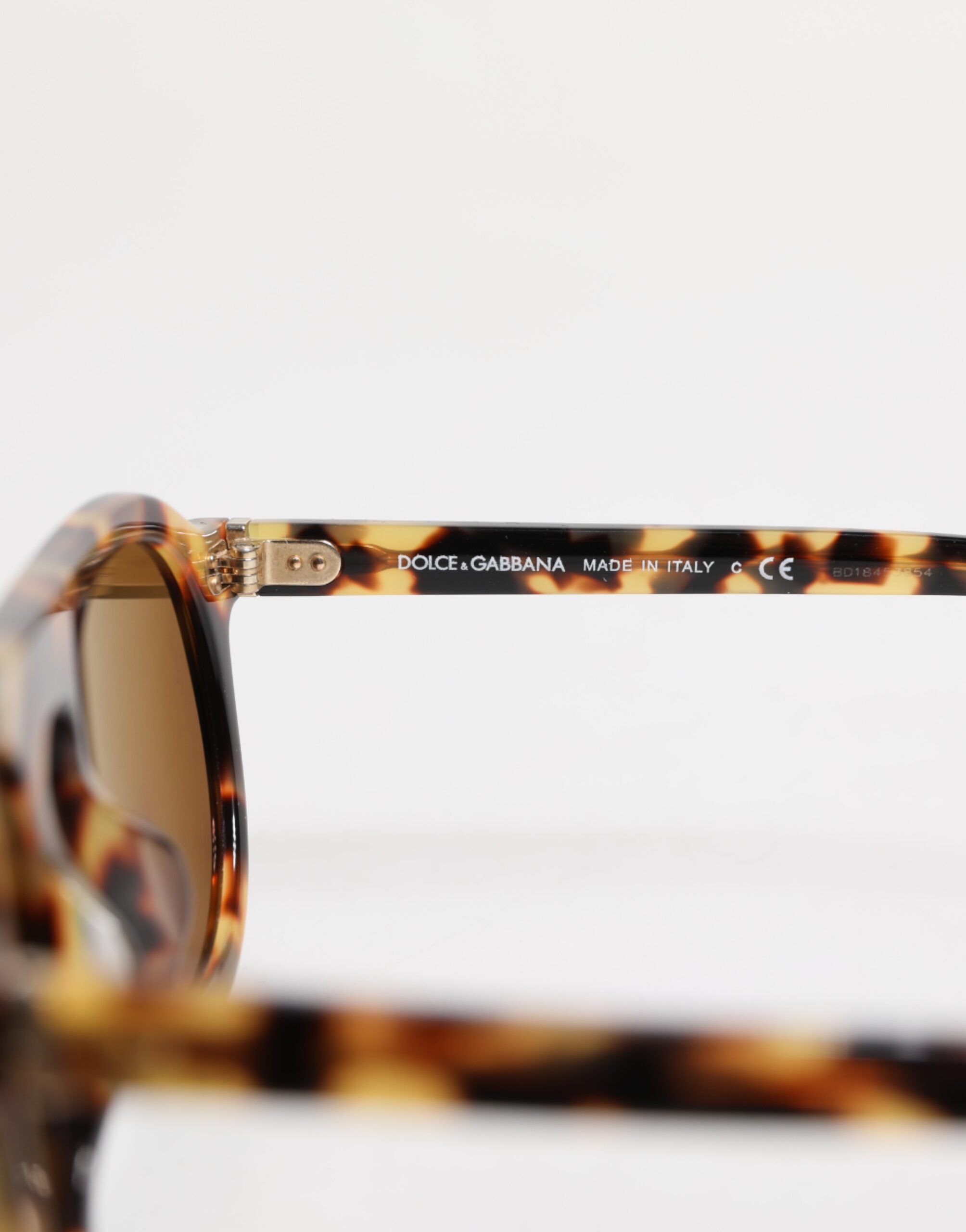 Солнцезащитные очки Dolce & Gabbana