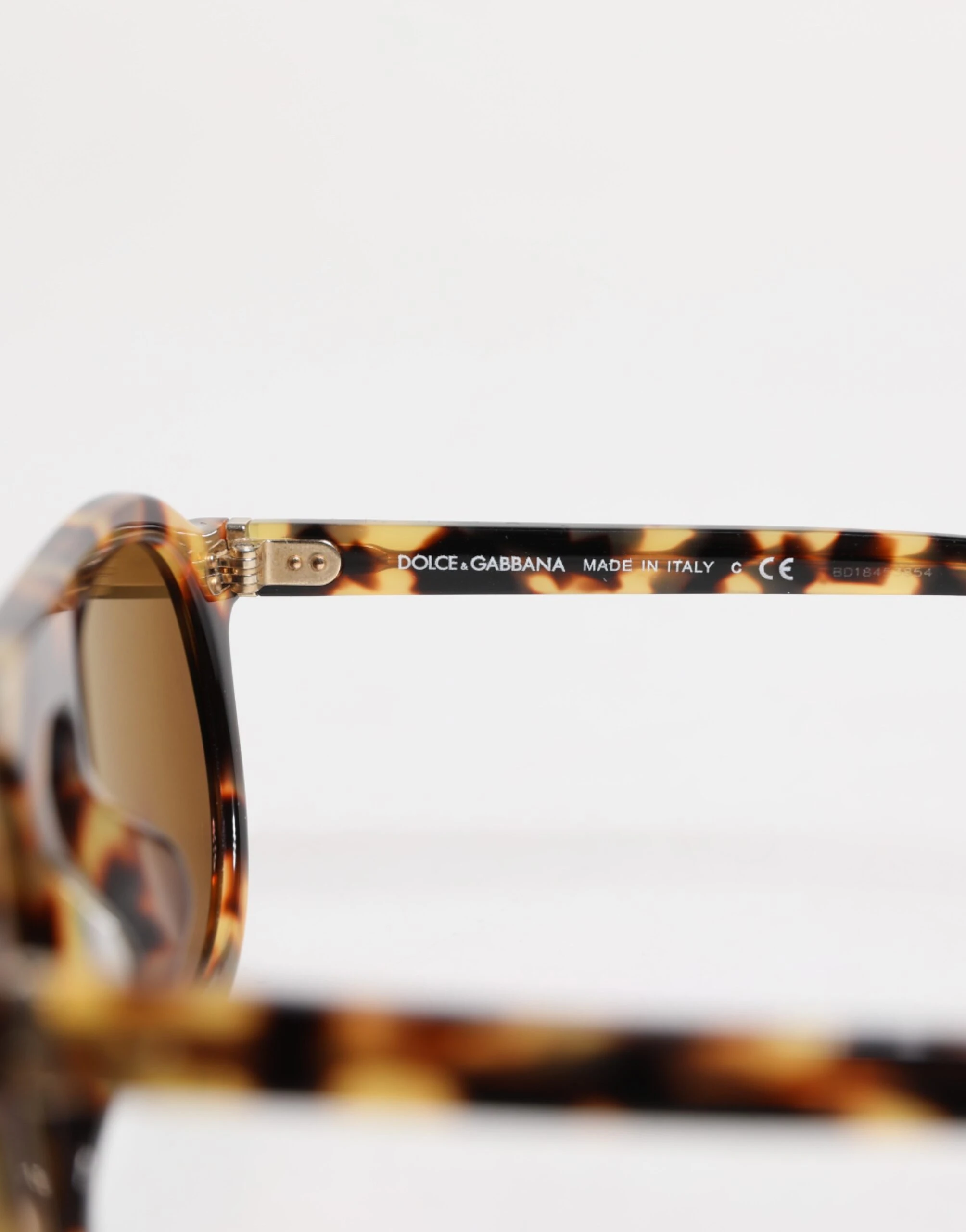 Солнцезащитные очки Dolce & Gabbana