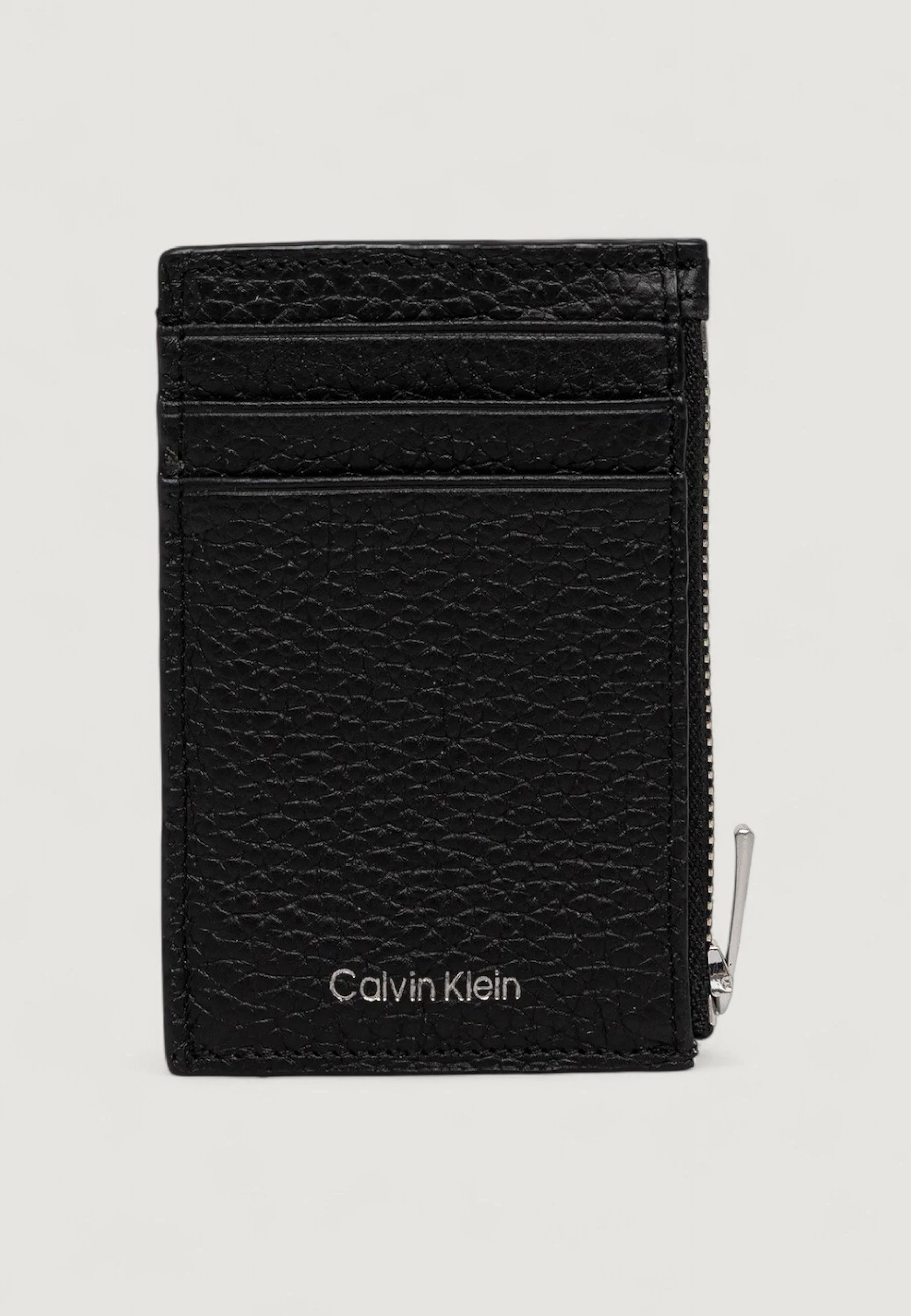 Кошельки Calvin Klein