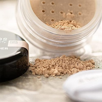 Рассыпчатая пудра Benecos Mineral Powder Loose Matting Talc-Free Vegan Light Sand