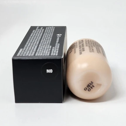Тональная основа MAC Cosmetics Studio Radiance Face and Body Foundation