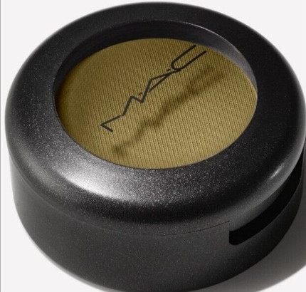 Матовые тени для век MAC Cosmetics Mo' Money Mo' Problems