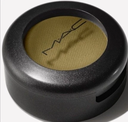 Матовые тени для век MAC Cosmetics Mo' Money Mo' Problems