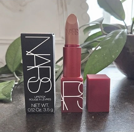 Помада Nars