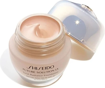 Тональный крем Shiseido Future Solution LX
