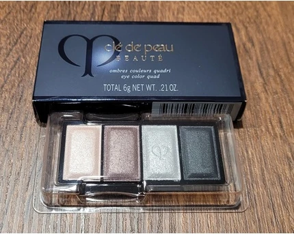 Сменные рефилы теней для век (четыре оттенка) Cle De Peau Beaute