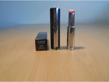 Губная помада Givenchy Le Rouge Liquid Lipstick