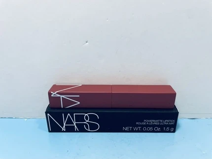 Помада Nars Powermatte