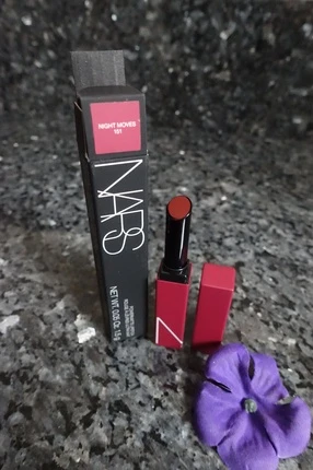 Помада Nars