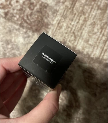 Тональная основа Nars Soft Matte Complete