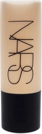 Тональный крем с полным покрытием Soft Matte от NARS