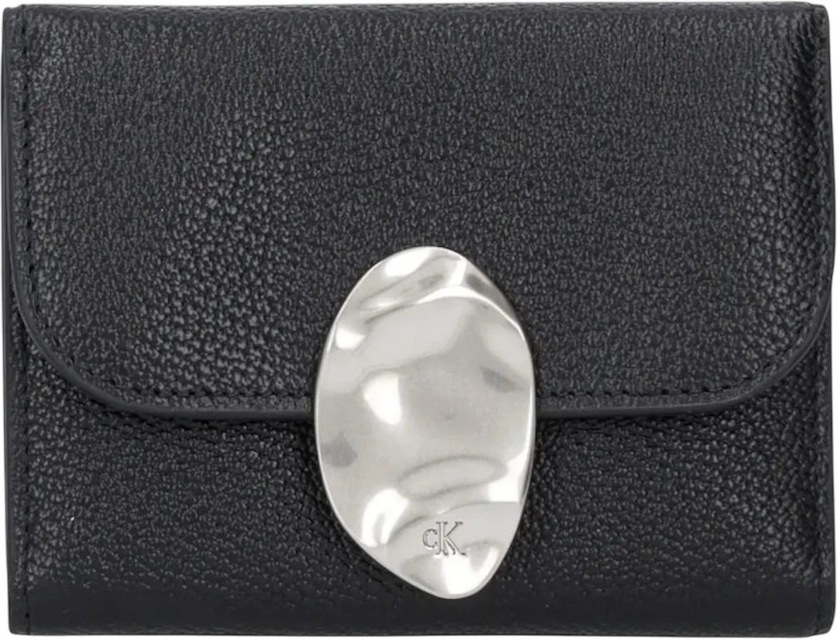 Кошельки Calvin Klein