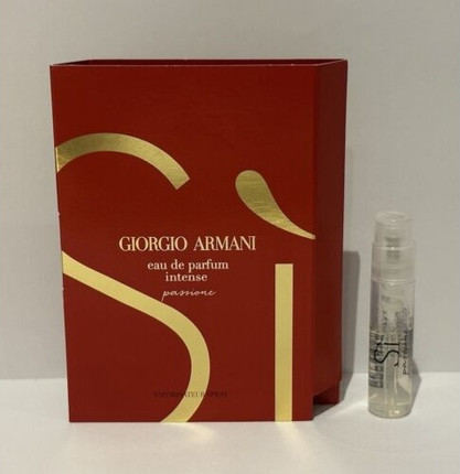Парфюмерная вода Giorgio Armani Si Passione Intense