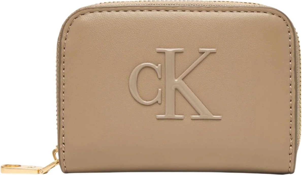 Кошельки Calvin Klein