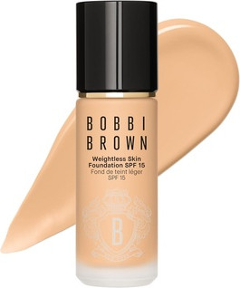 Тональная основа Bobbi Brown Weightless Skin Foundation SPF 15, матирующая, 24 часа