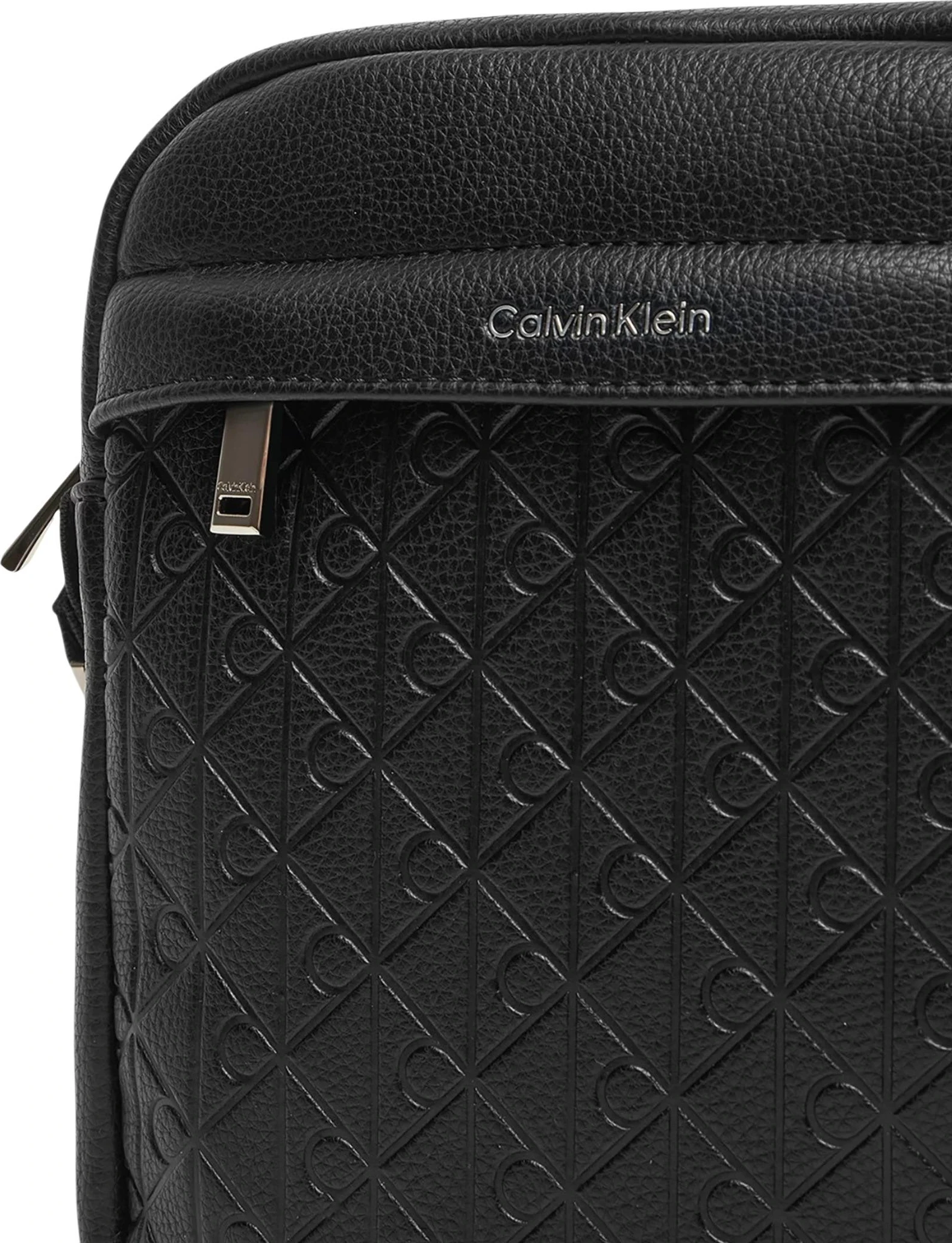 Сумки Calvin Klein