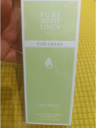 Парфюмерная вода Estee Lauder Pure White Linen Light Breeze