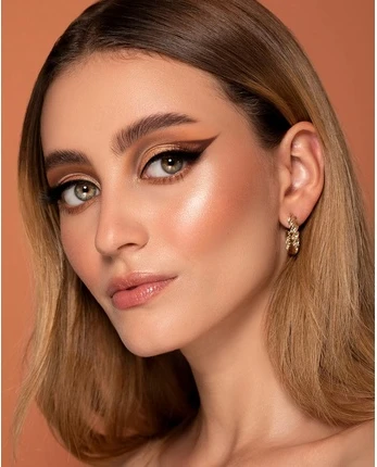 Кисть для хайлайтера Sigma Beauty