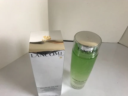 Разглаживающий и придающий упругость лосьон Lancome